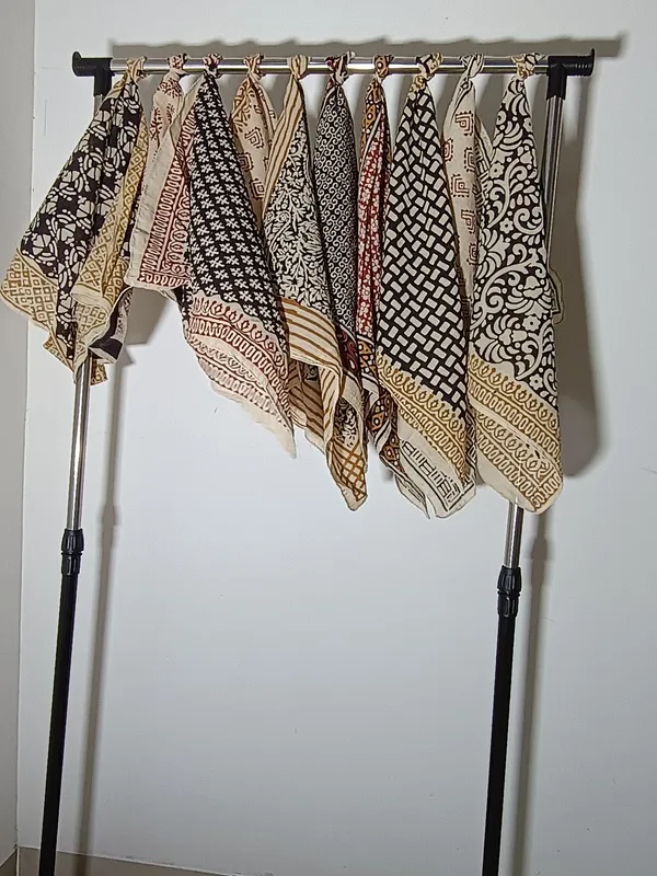 Multicolour_Hand_Block_Printed_Scarf_Set_for_Women