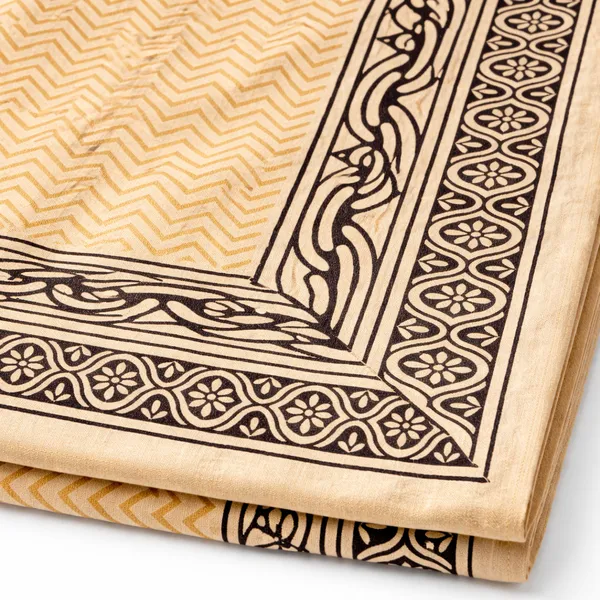 Beige_Geometric_Print_Bedsheet