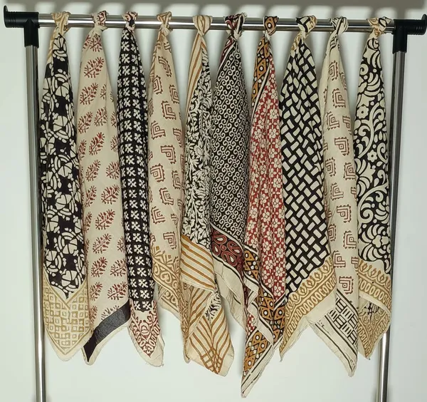 Multicolour_Hand_Block_Printed_Scarf_Set_for_Women
