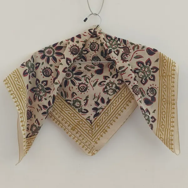 Cream_Floral_Print_Triangle_Scarf_for_Women