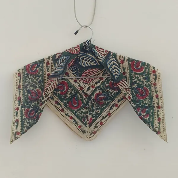 Multicolor_Printed_Fabric_Scarf_for_Women