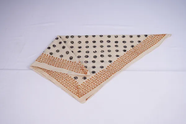 Cream_Printed_Scarf_Face_Covering_for_Women