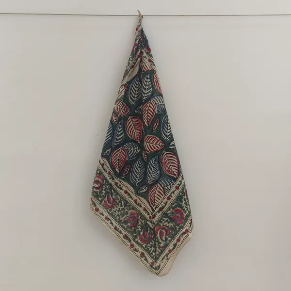Multicolor_Printed_Fabric_Scarf_for_Women