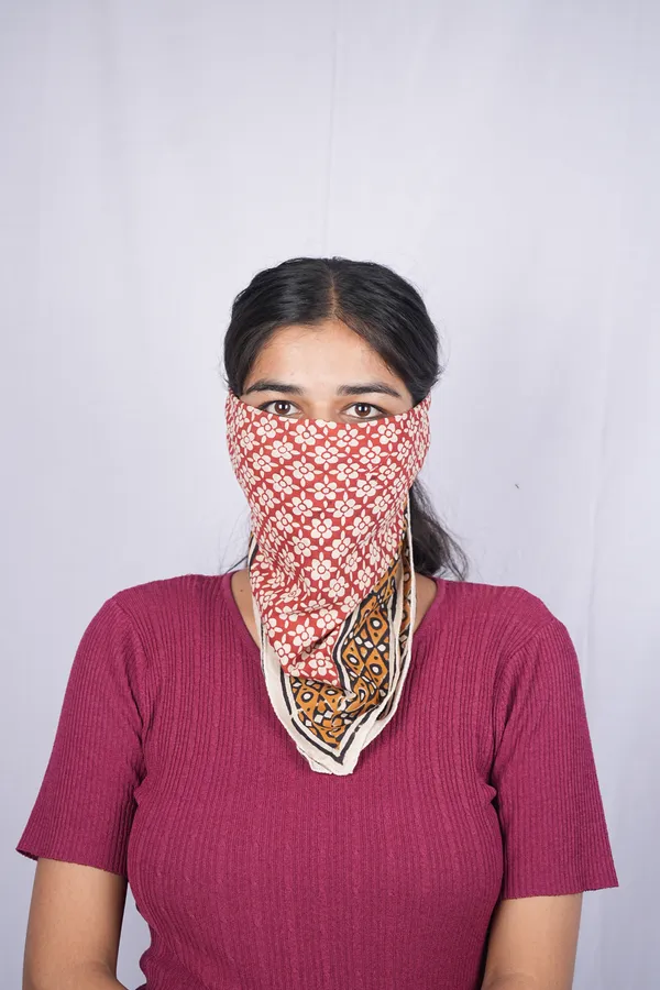 Red_Floral_Print_Bandana_Scarf_for_Women