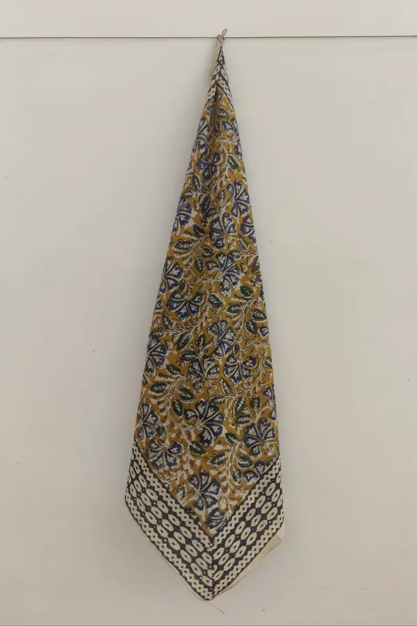 Multicolour_Printed_Triangle_Scarf_for_Women