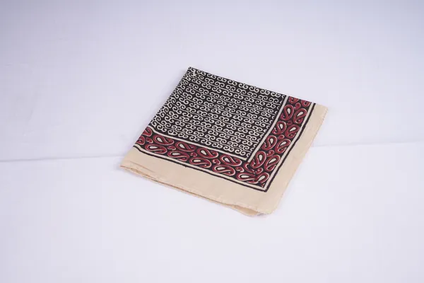 Black_Printed_Bandana_Face_Covering_for_Women