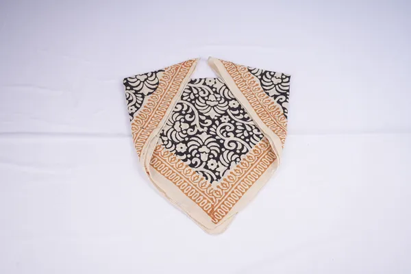 Black_Paisley_Print_Bandana_Scarf_for_Women