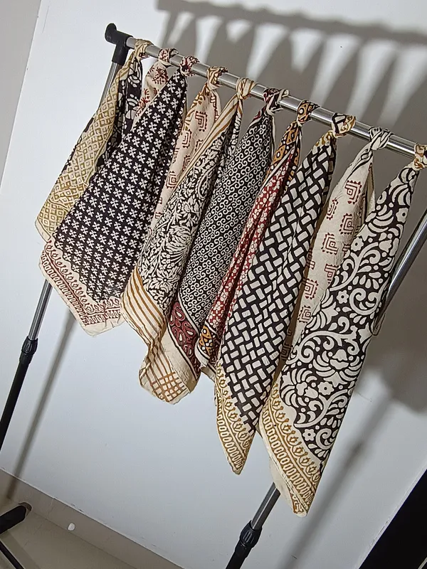 Multicolour_Hand_Block_Printed_Scarf_Set_for_Women