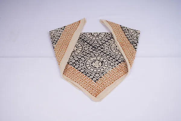 Black_Printed_Bandana_Face_Cover_for_Women