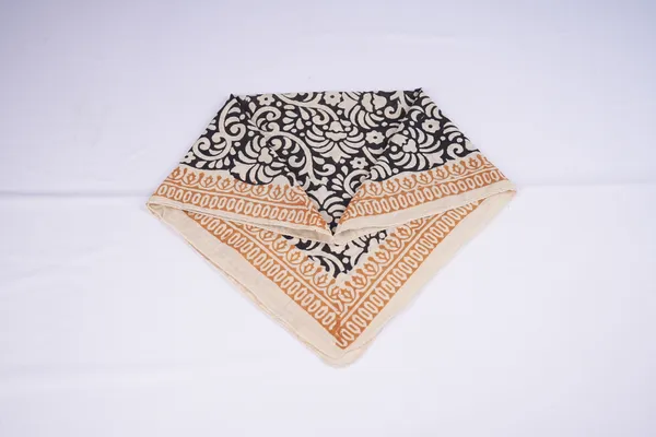 Black_Paisley_Print_Bandana_Scarf_for_Women