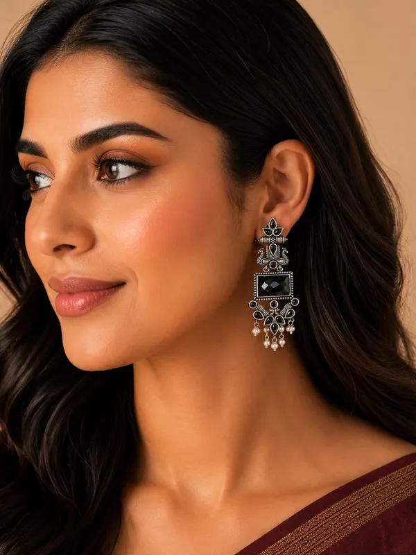 Raagini_Zali_Black_Colour_Brass_Earring_For_Women