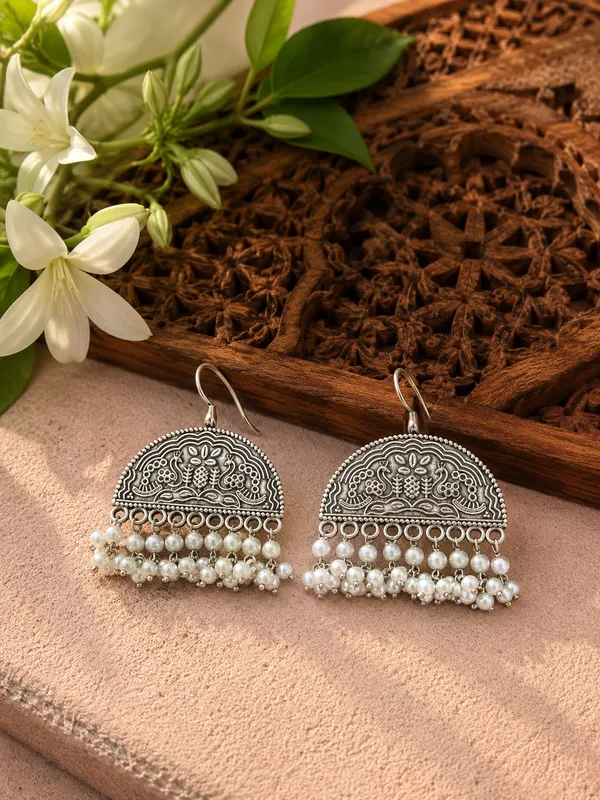 Aadya_Silver_Colour_Brass_Earring_For_Women