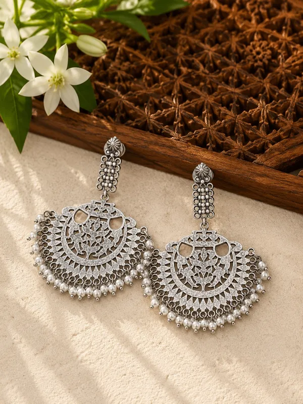 Kaveri_Silver_Colour_Brass_Earring_For_Women