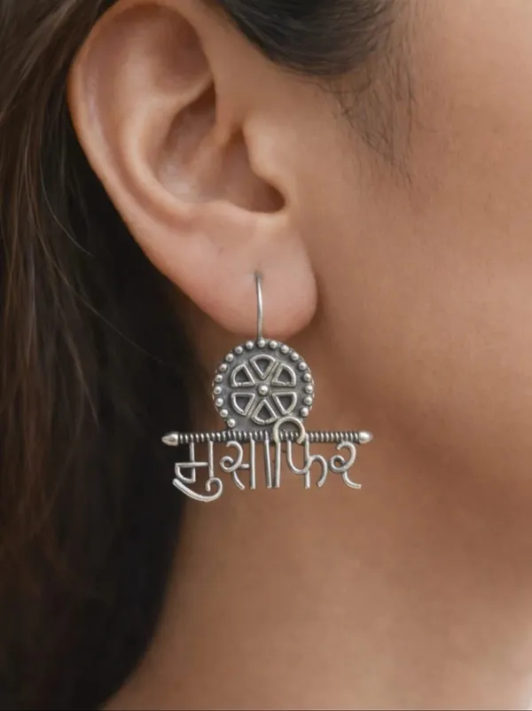 Musafir_Silver_Colour_Brass_Earring_For_Women
