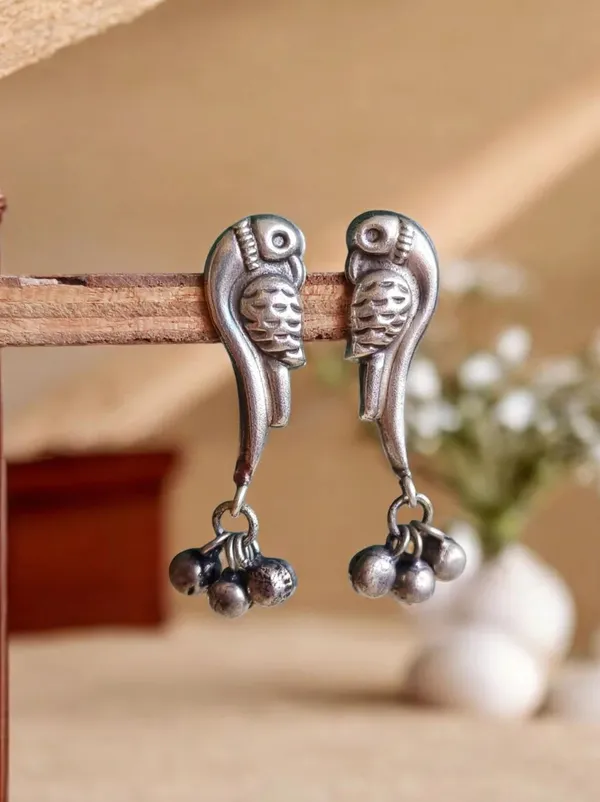 Chidiya_Silver_Colour_Brass_Earring_For_Women