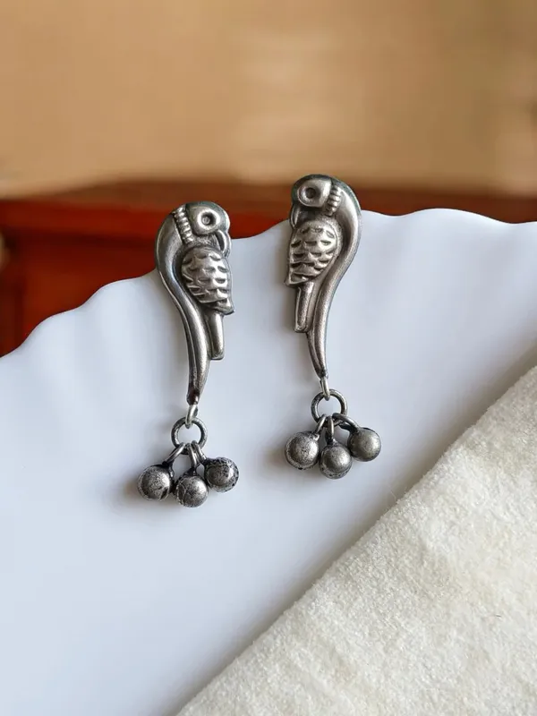 Chidiya_Silver_Colour_Brass_Earring_For_Women