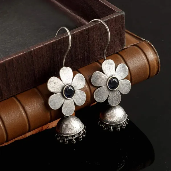 Black_Bloom_Brass_Earring_For_Women