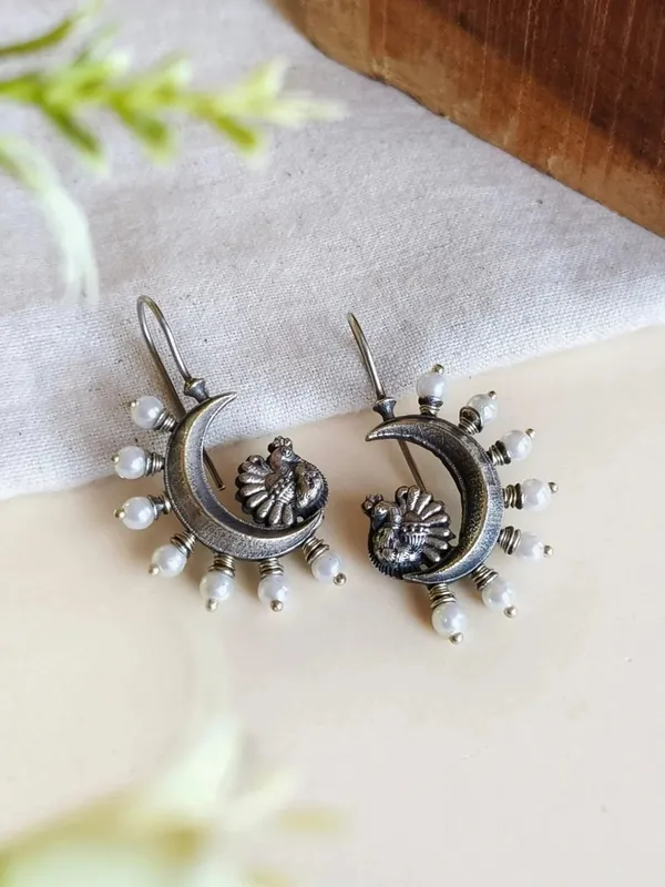 Pearl_Halo_Silver_Colour_Brass_Earring_For_Women