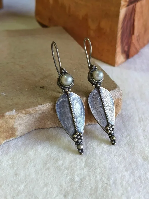Temple_Leaf_Drop_Silver_Colour_Brass_Earring_For_Women