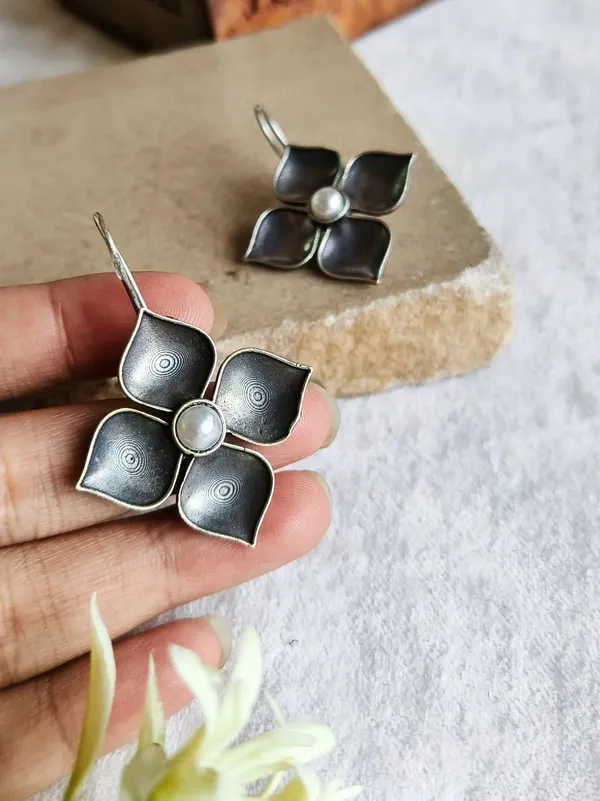 Pearl_Petal_Drop_Silver_Colour_Brass_Earring_For_Women