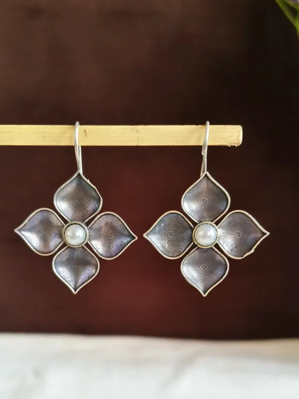 Pearl_Petal_Drop_Silver_Colour_Brass_Earring_For_Women