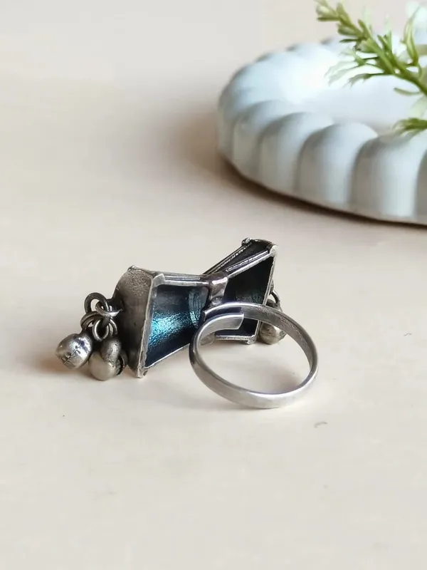 Damru_Statment_Silver_Colour_Brass_Ring_For_Women