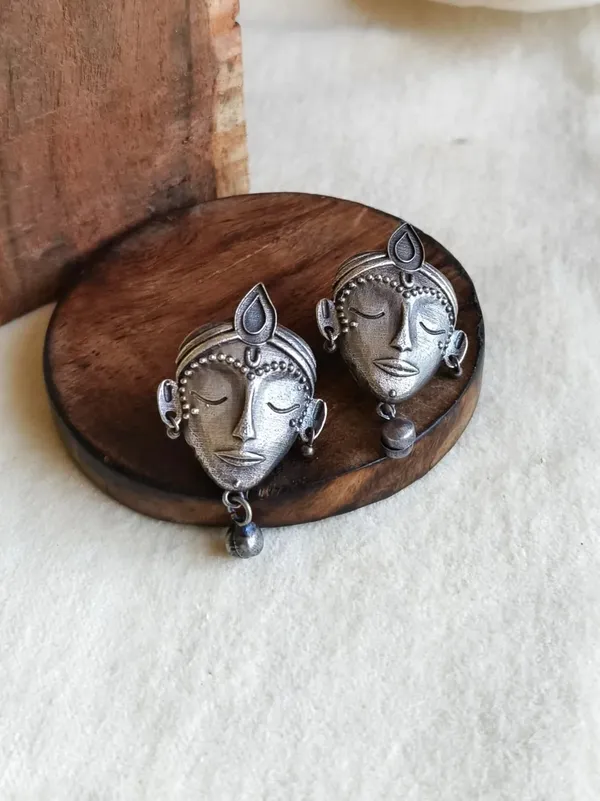 Devi_Stud_Silver_Colour_Brass_Earring_For_Women