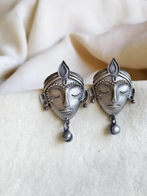 Devi_Stud_Silver_Colour_Brass_Earring_For_Women