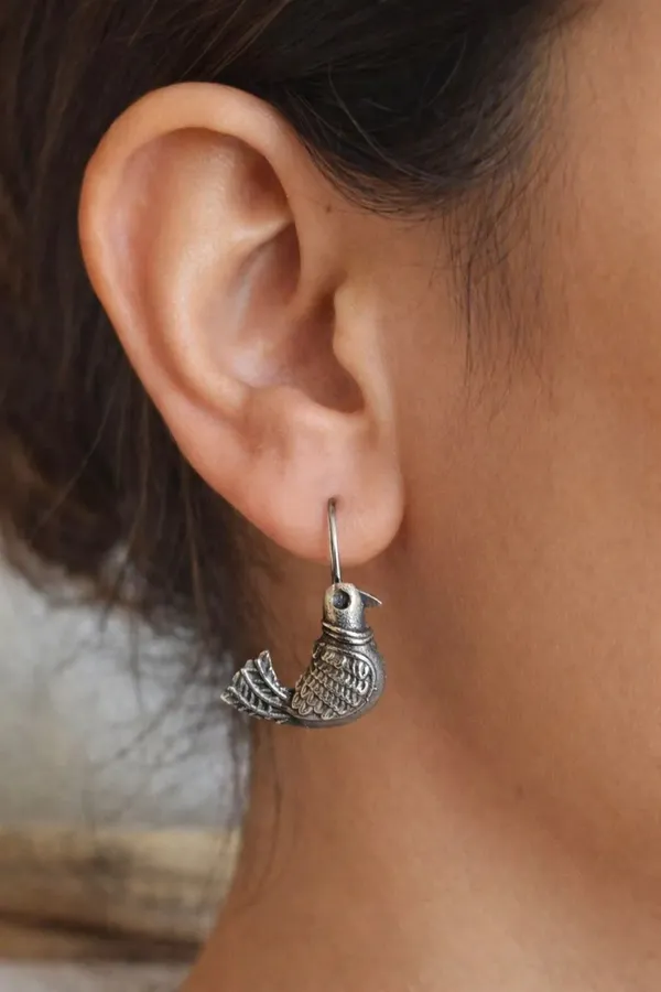 Chanchal_Silver_Colour_Brass_Earring_For_Women