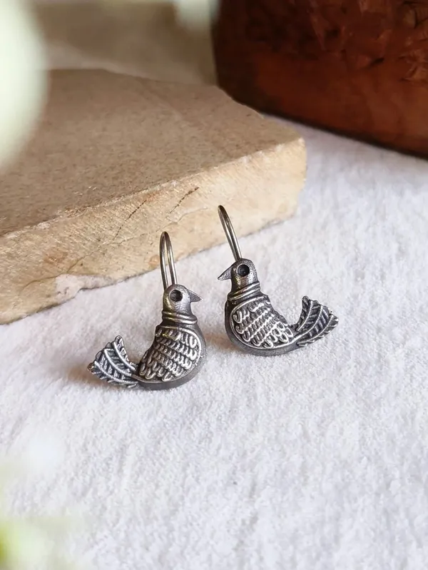 Chanchal_Silver_Colour_Brass_Earring_For_Women