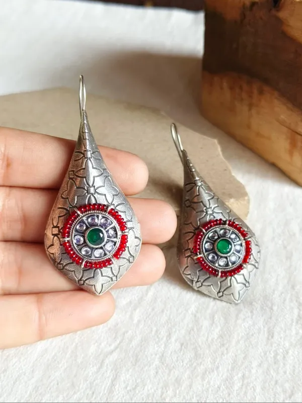 Jhanjhar_-_Red_Colour_Brass_Earring_For_Women