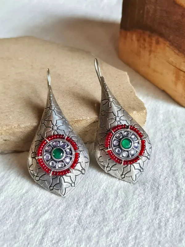 Jhanjhar_-_Red_Colour_Brass_Earring_For_Women