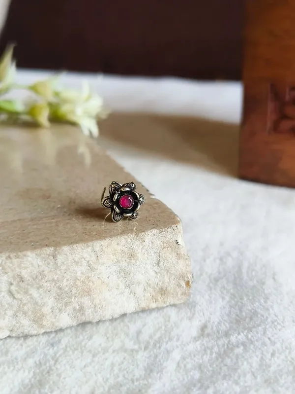 Divi_Piercing_Noise_Pin_Red_Colour_Brass_Nose_Clip_For_Women