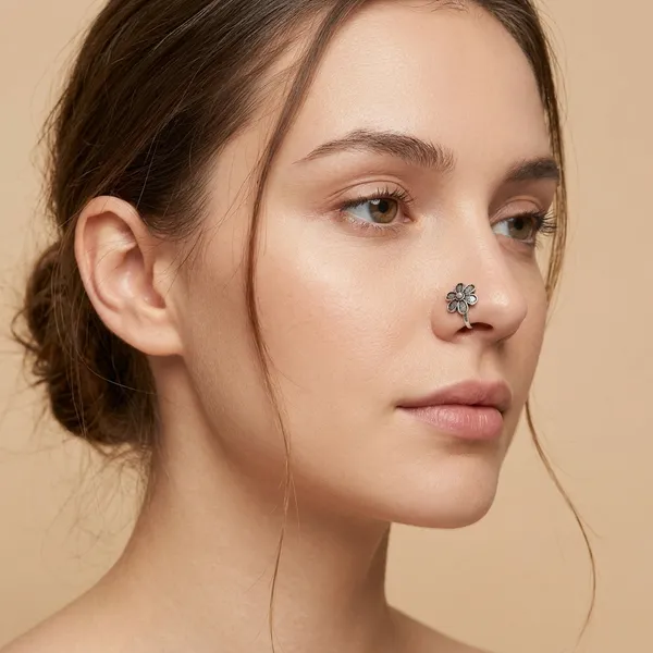 Lily_Silver_Colour_Brass_Nose_Clip_For_Women