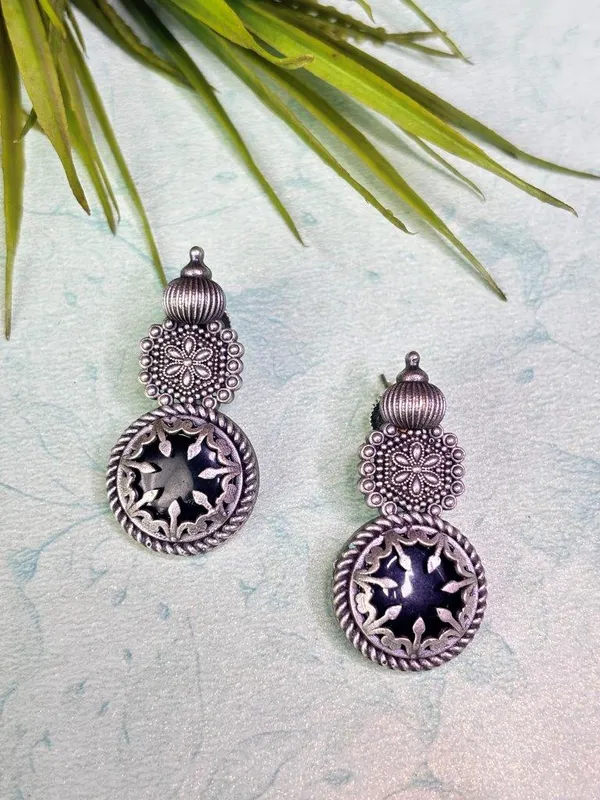 Astra_Bloom_Black_Colour_Brass_Earring_For_Women