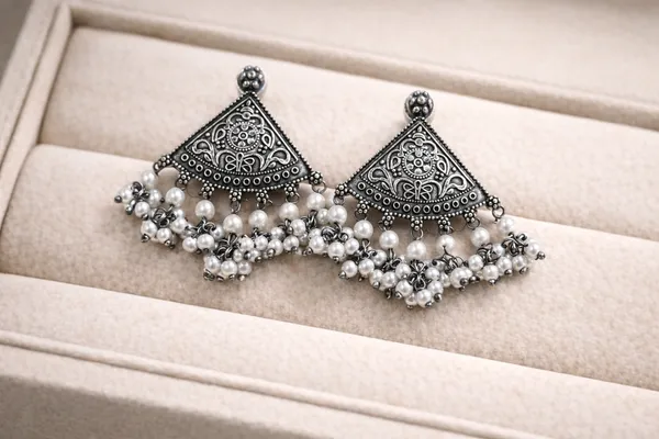 Noor_Pearl_Drop_Silver_Colour_Brass_Earring_For_Women