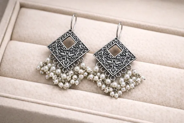 Shambho_Silver_Colour_Brass_Earring_For_Women