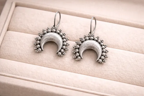 Moon_Drop_Silver_Colour_Brass_Earring_For_Women