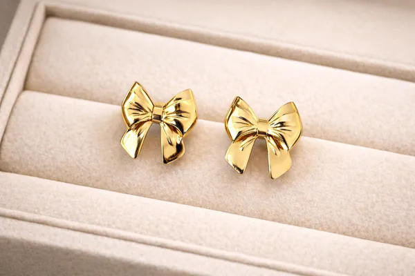 Small_Bow_Golden_Colour_Stainless_Steel_Anti_Tarnish_Gold_Earring_For_Women