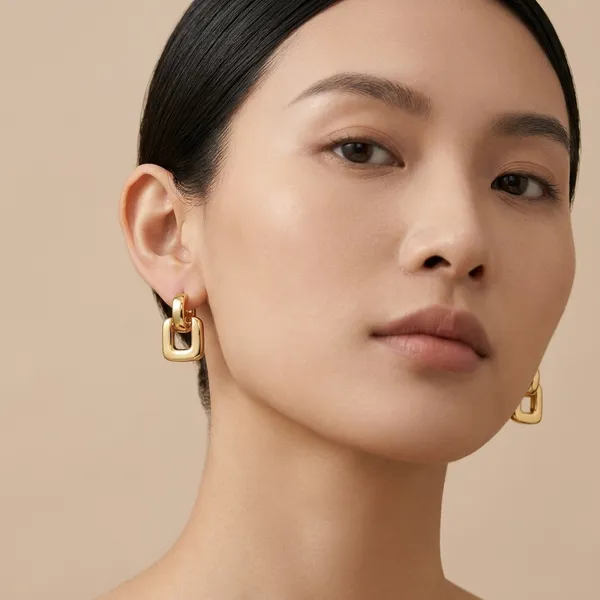Kaia_Gold_Links_Golden_Colour_Stainless_Steel_Anti_Tarnish_Gold_Earring_For_Women