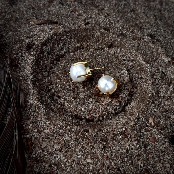 Freshwater_Pearl_Stud_Brass_Earring_For_Women