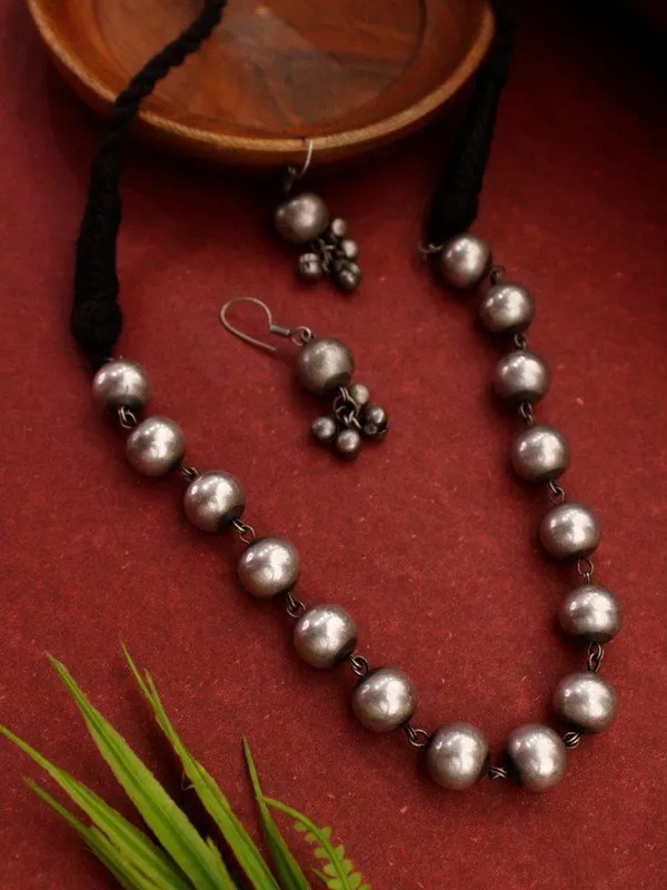 Triratna_Silver_Colour_Brass_Necklace_With_Earrings_For_Women