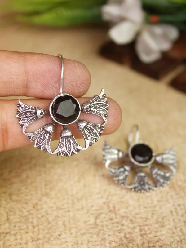 Kaali_Pankh_Black_Colour_Brass_Earring_For_Women