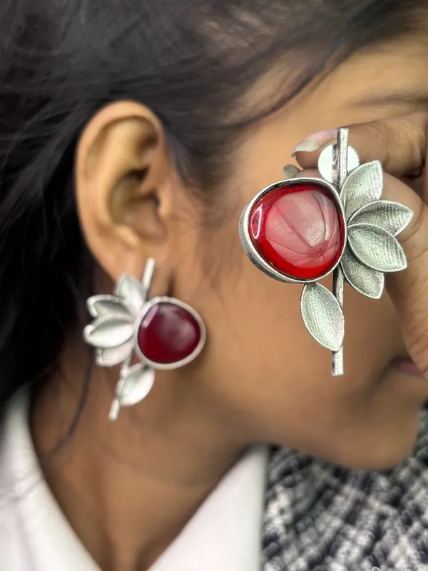 Anvitha_Red_Colour_Brass_Earring_For_Women