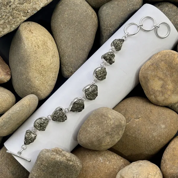 7_Pyrite_Stone_Silver_Colour_Brass_Bracelet_For_Women