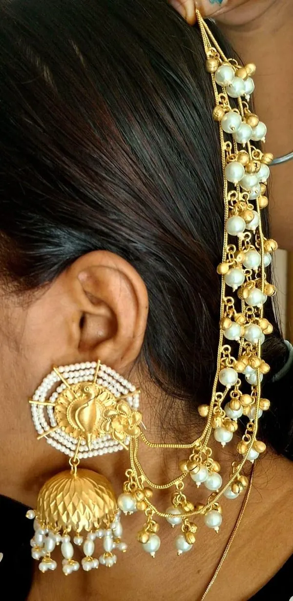 Mor_Bahar_Golden_Colour_Brass_Earring_For_Women