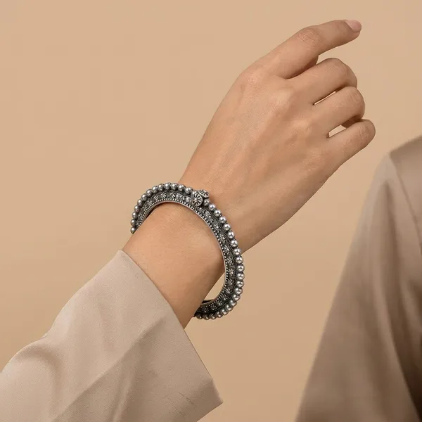 Layla_Bangle_Silver_Colour_Brass_Kada_For_Women