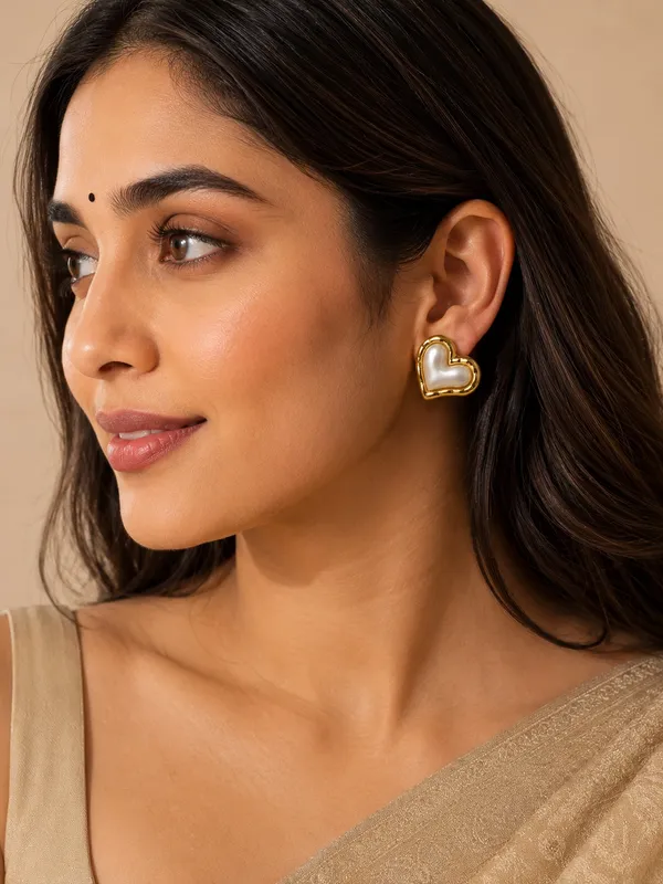 Saisha_Golden_Colour_Stainless_Steel_Anti_Tarnish_Gold_Earring_For_Women