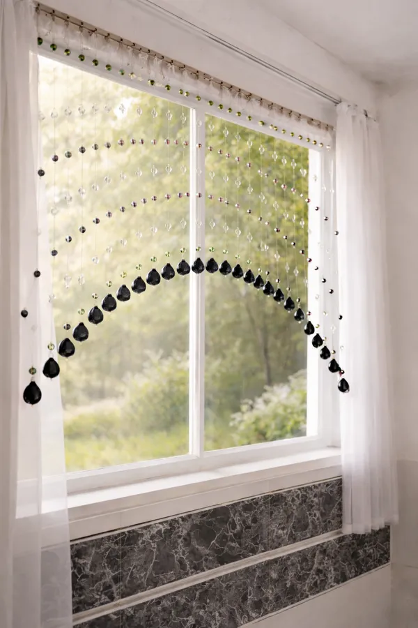 Luxury_Arc_Acrylic_Bead_Curtain_–_Black_&_White_Colour_|_2.5_Ft_Height_|_Suitable_for_3.5–4_Ft_Window/Door(Total_28_Strings)