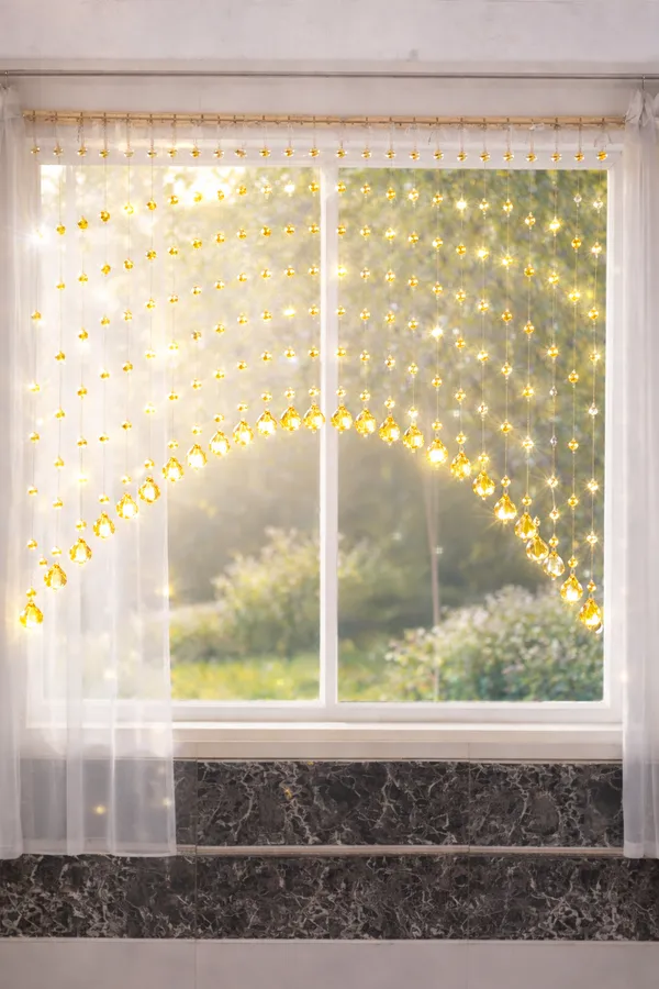 Luxury_Arc_Acrylic_Bead_Curtain_–_Yellow_&_White_Colour_|_2.5_Ft_Height_|_Suitable_for_3.5–4_Ft_Window/Door(Set_Of-28_Strings)